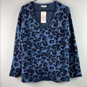 Evereve Jamison Blue Leopard Sweater Size S